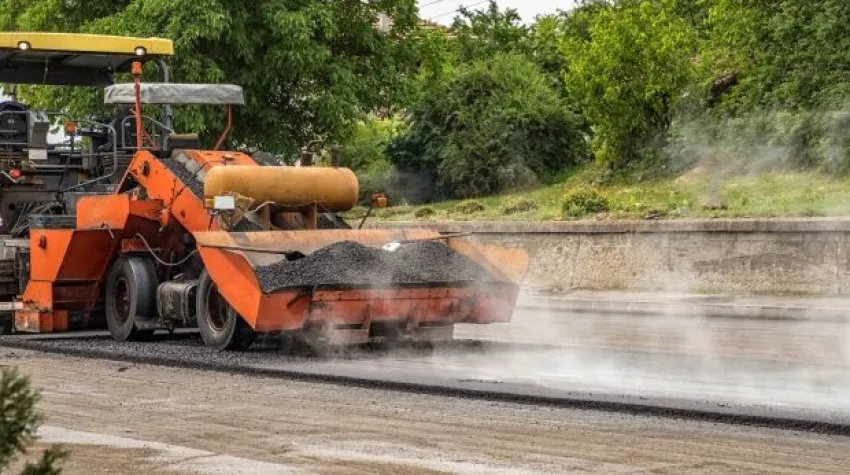 Proses Pengaspalan Jalur pada Kontraktor Jalur dari Awal hingga Akhir